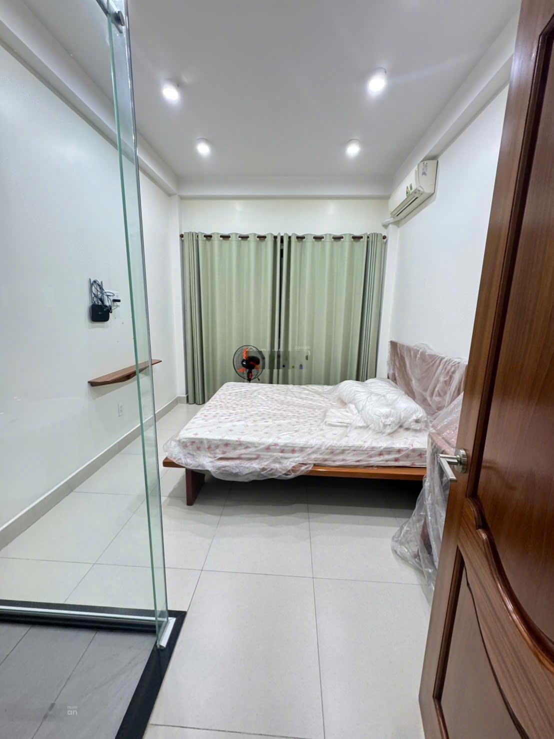 Bán nhà mặt tiền quận 11 - đường Công Chúa Ngọc Hân giá tốt