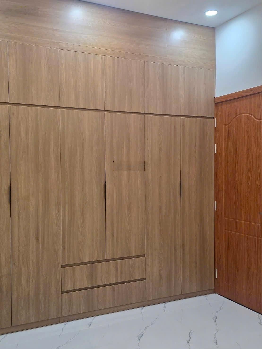 Bán Nhà phố trung tâm phường Đông Hòa, TP.HCM