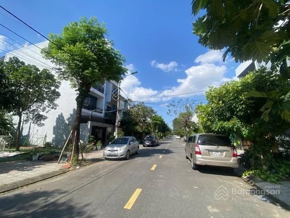 Chính chủ bán gấp cặp đất hiếm gặp Hòa Xuân ( Đảo Vip) sạch đẹp 2 lô trước Tết