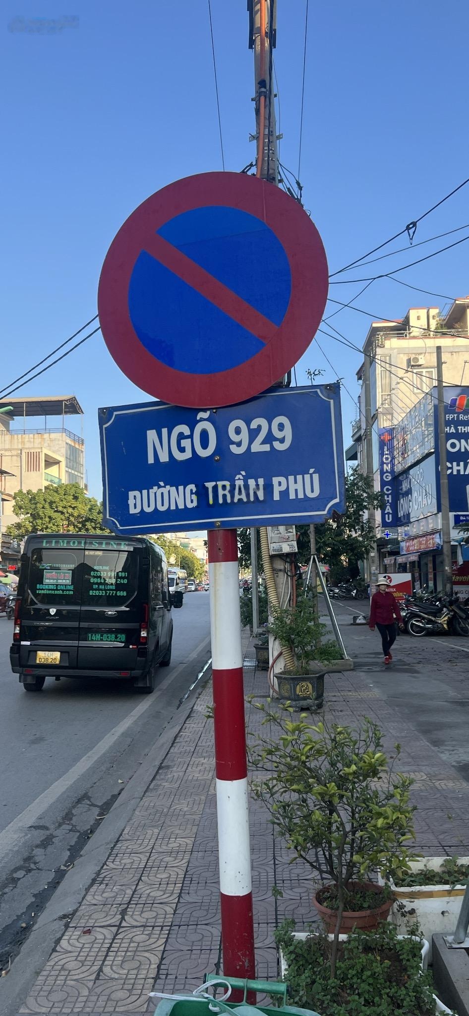 Bán gấp nhà 4 tầng la Khê . Giá 7.8 tỷ : Lh 0915757382