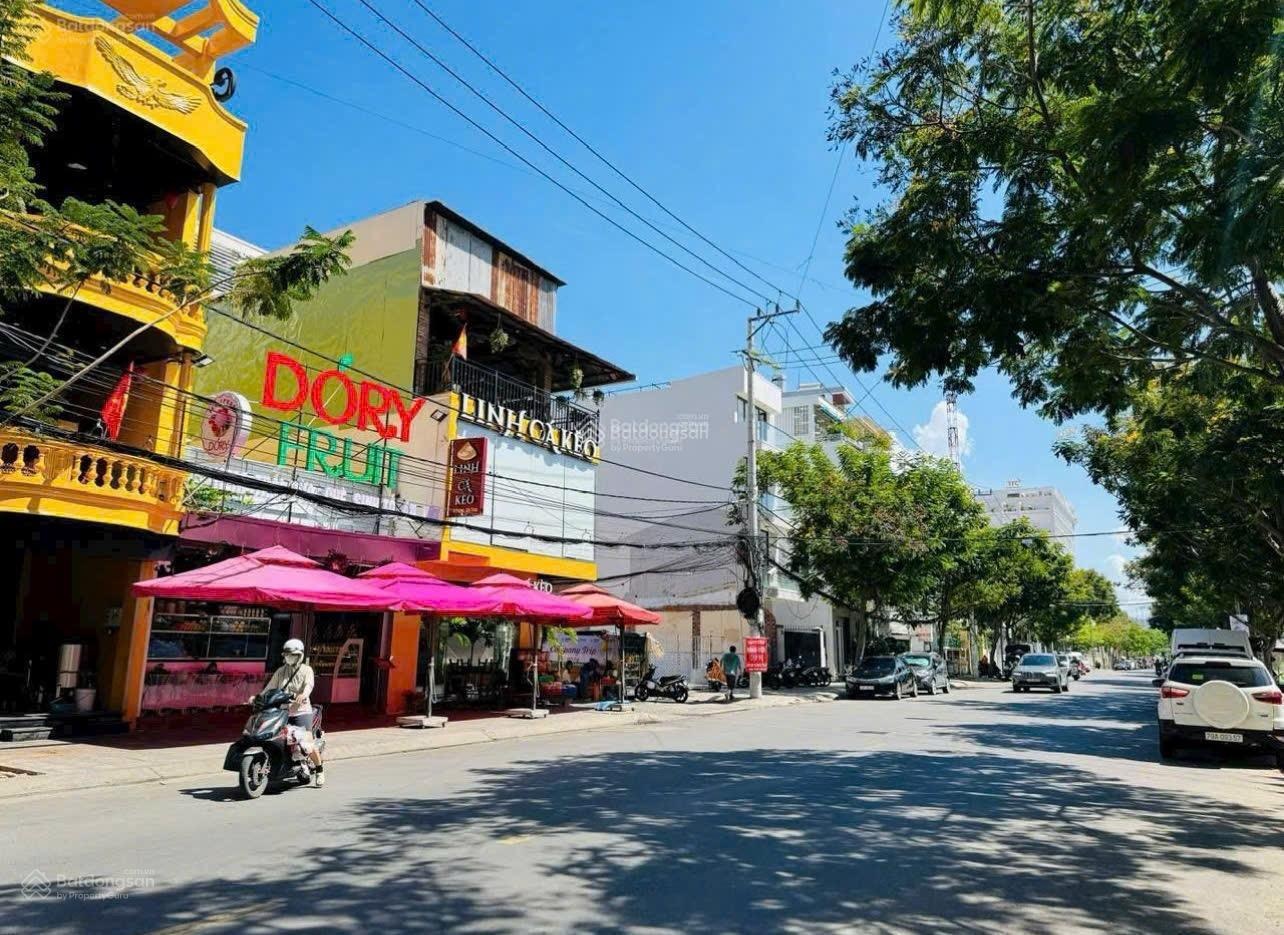 Bán đàa tặng nhà cấp 4 vị trí đẹp hiếm có tại TTTP Nha Trang Gần Biển