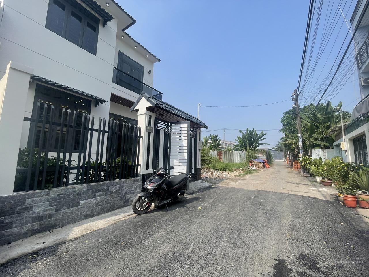 Biệt thự mini nằm 1/ Đông Thạnh 8 , DT 105m2 ( 6,8m x 15m) - Full nội thất