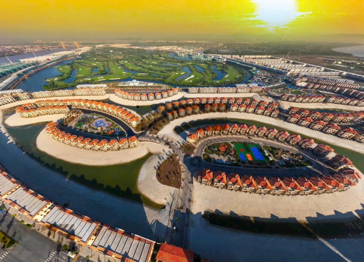 Shophouse xẻ khe mặt đường hp 51m giá tốt nhất thời điểm hiện tại