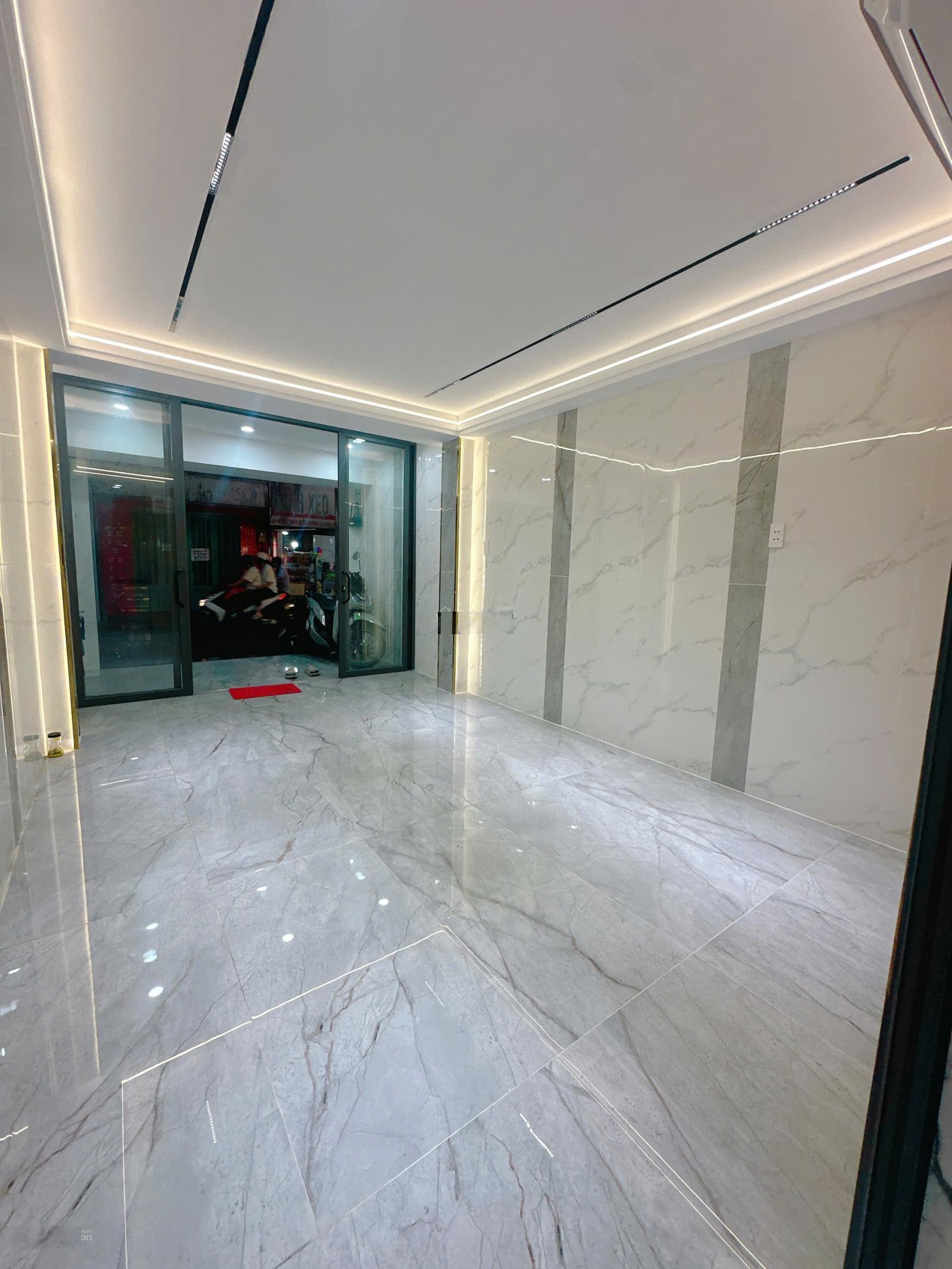 62 Nguyễn Trọng Tuyển trục đường kinh doanh sầm uất, giá trị cao, dễ khai thác đa ngành