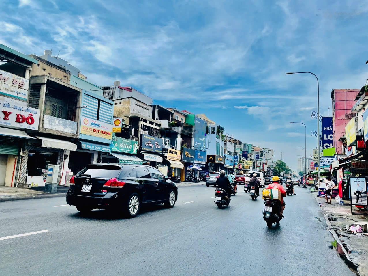 Bán nhà 3 tầng mặt tiền đường Xô Viết Nghệ Tĩnh, diện tích 88m2, giá bán 14,2 tỷ TL