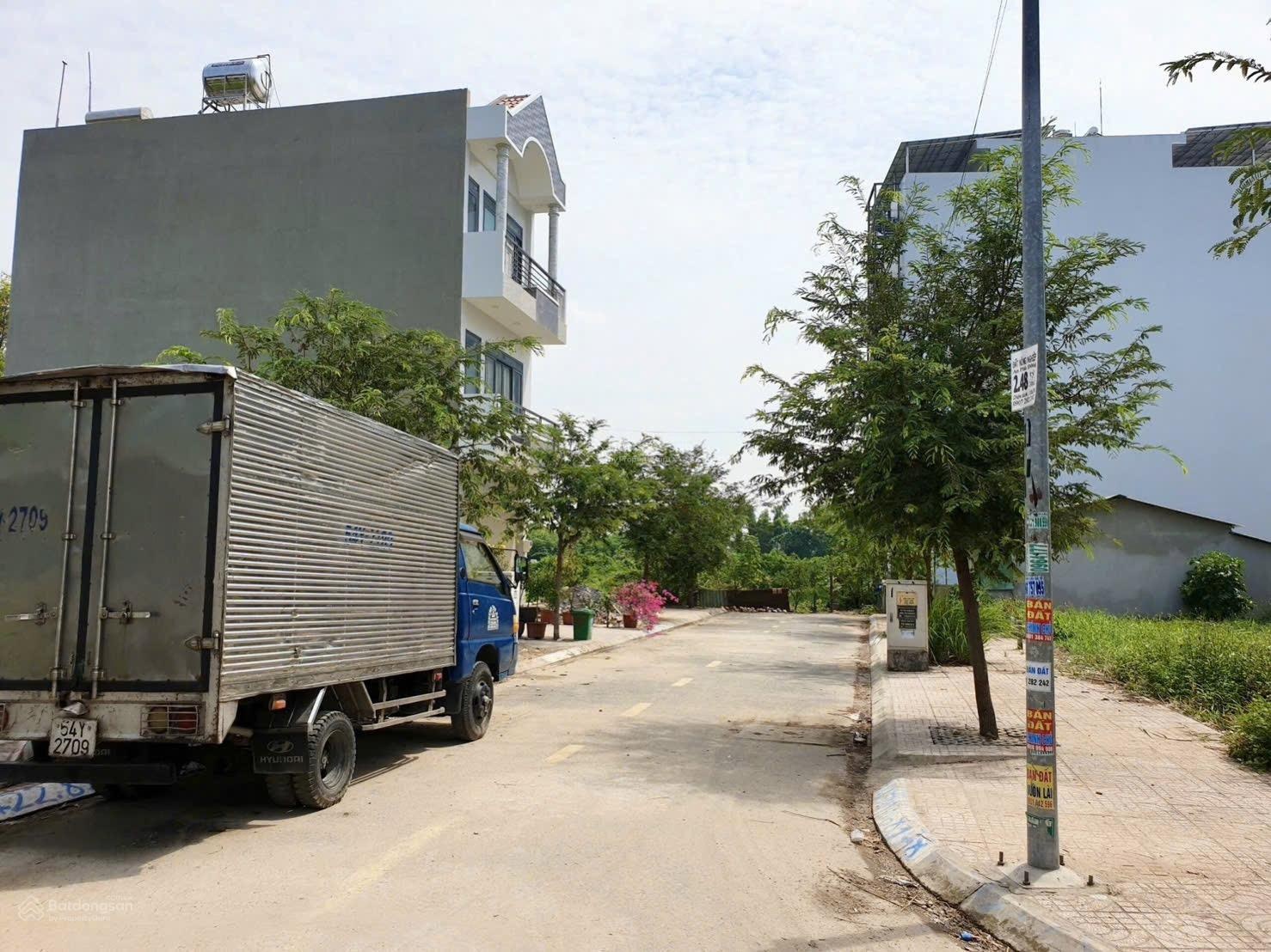 Đất view sông Vàm Thuật, cách cầu sắt qua Gò Vấp chỉ 500m