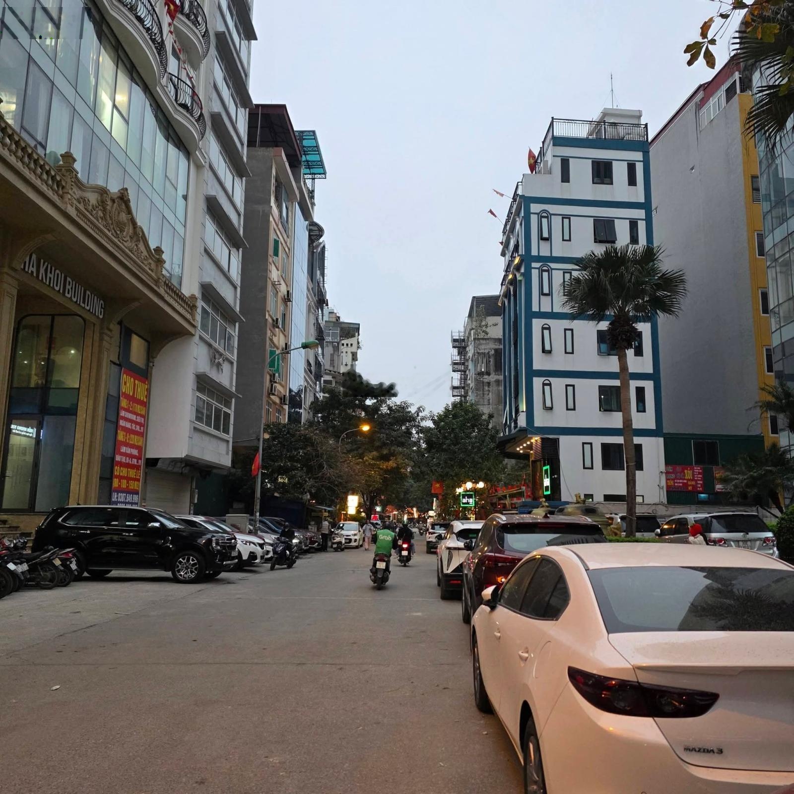 Bán gấp. căn chung cư lê đức thọ 3 ngủ 2 wc rộng 124m2. full nội thất - tầng trung phong thủy tốt