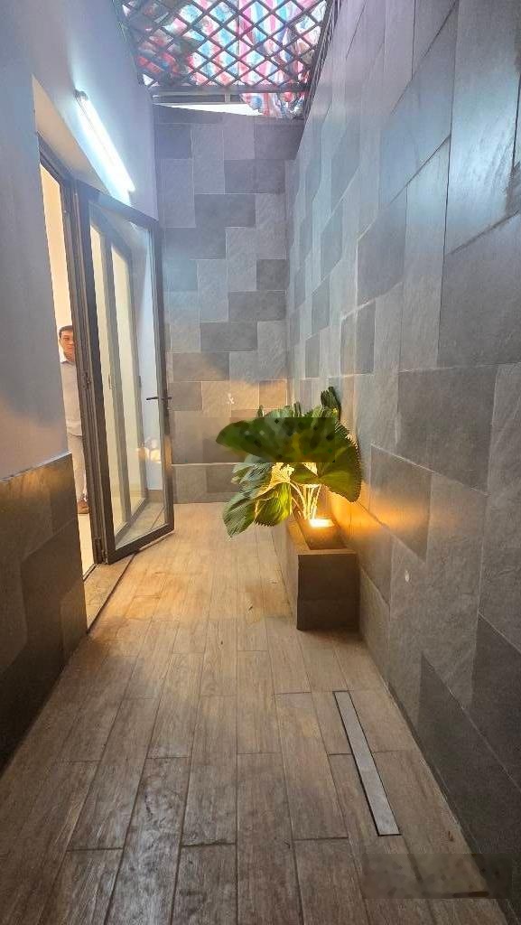 Cần ra gấp!! 4lầu bề thế 6m x 14m, 6pn xe hơi tránh, cạnh aeon tân phú, giá đầu tư chỉ 8t5