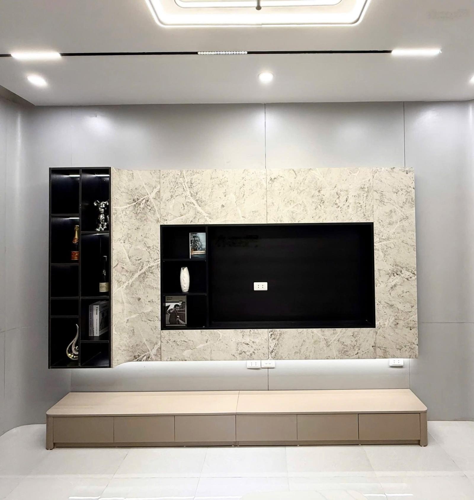 Nhà đẹp đón Tết sát Vinhomes Thăng Long ôtô VF3 đỗ cửa giá nhỉnh 6.x tỷ 45m2 xây 4 tầng, sổ sẵn