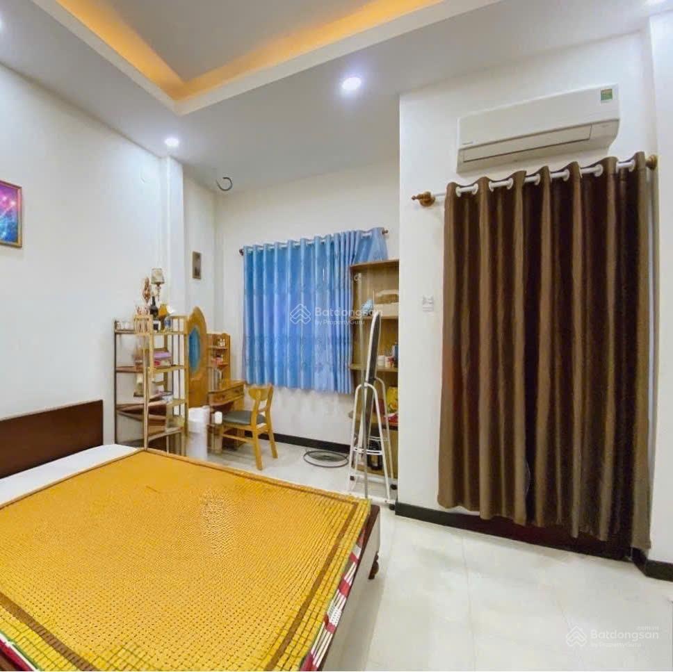 Nhà Đẹp 62M2- 3 Tầng/3PN- Quang Trung! 5P ra Sân Bay TSN! Nhỉnh 5 T.ỷ TL!