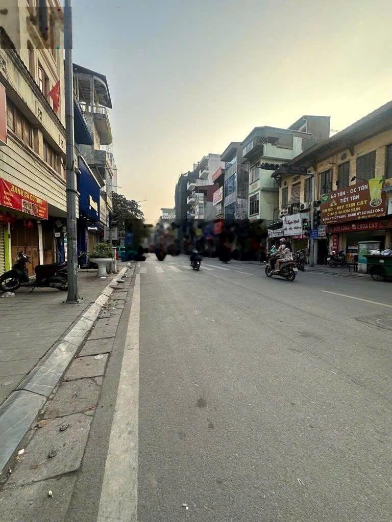 6.9 tỷ - Nhà phố Bạch Mai - Phố Huế - Hoàn Kiếm, 5 tầng, mặt tiền ~3m, nhà đẹp, vài phút ra phố;