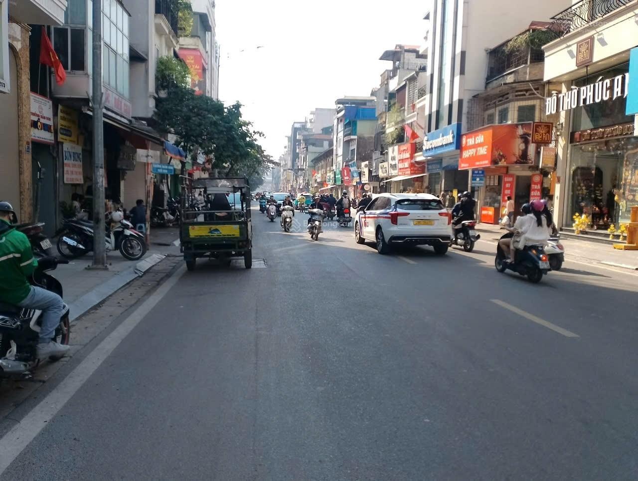 Bán NR siêu đẹp tại Bạch Mai, 700 triệu/m2, 110m2, 6PN, 6WC, 7 tầng, mặt tiền 5.6m