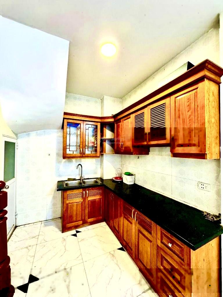 Nhà đẹp đón tết - ngõ nông - 10 mét ra oto tránh - nhà xây kiên cố - thửa đất đẹp - tiện íc