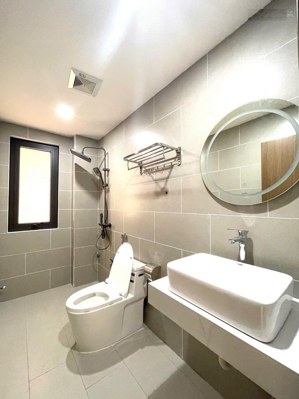 Bán nhà 32m2 giá 2tỷ800tr ngõ ô tô cạnh gần nhà, không lỗi phong thủy khu tiện ích, thiết kế đẹp