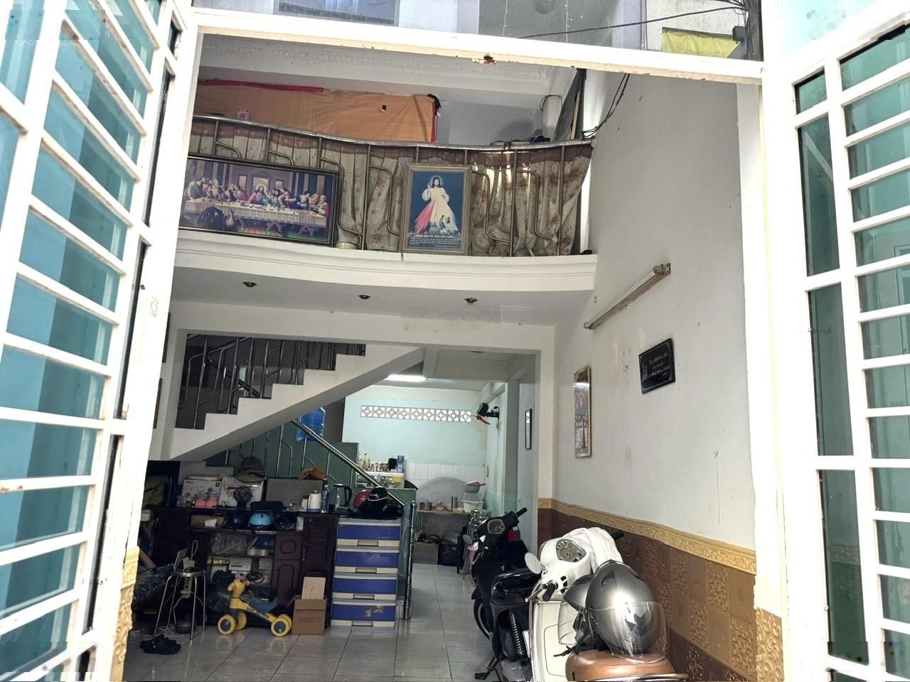 (NEW) Nhà hẻm xe hơi 5m đường Bành Văn Trân giáp CMT8 - 3 Tầng BTCT ( 42m2 ) 3phòng - 7.5 Tỷ (TL)