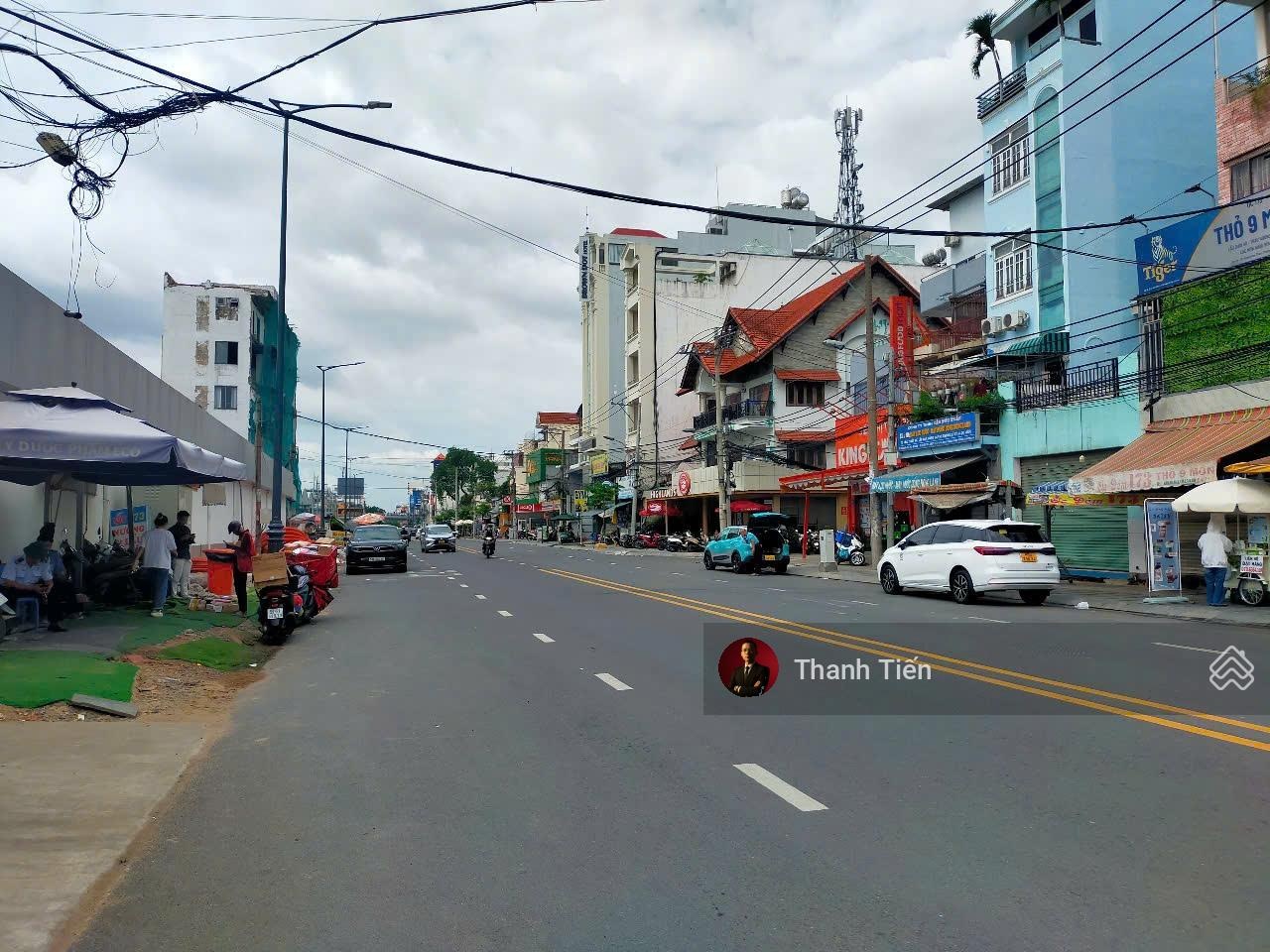 Đất xây căn hộ, tòa nhà. Siêu tiềm năng ga T3. 6x26m. 156m2. CTXD hầm 7 tầng. Chỉ 211tr/m2 còn bớt