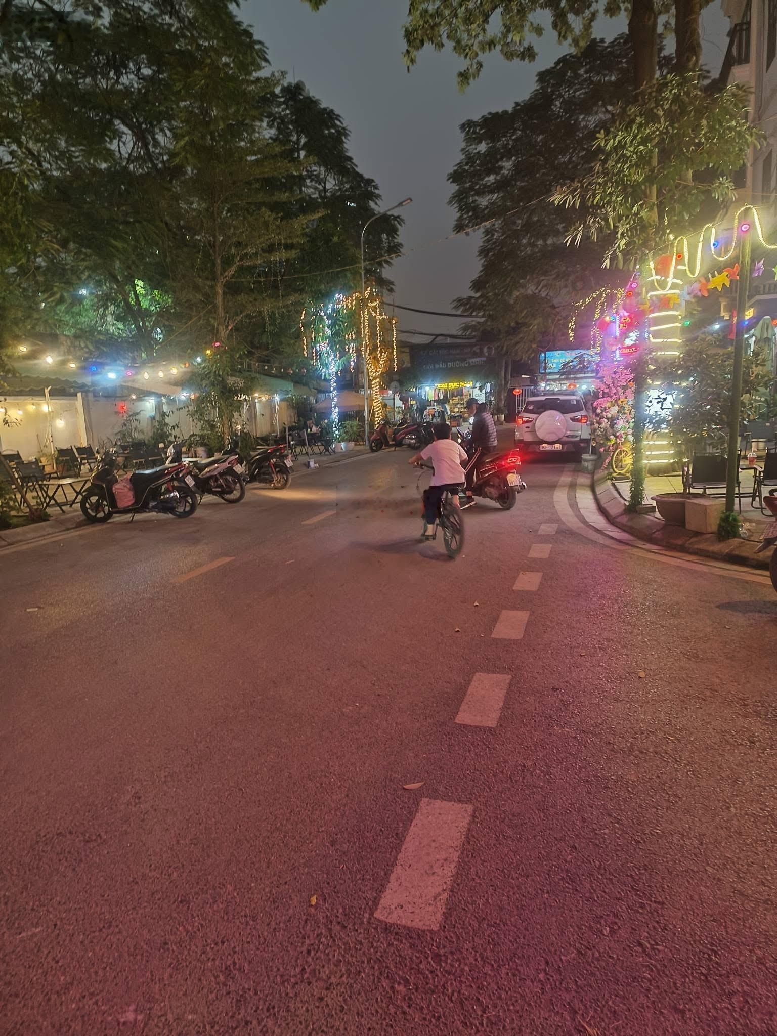 Siêu phẩm phân lô Lê Quang Đạo, ô tô tránh vỉa hè đỉnh, khu vực hiếm nhà bán 50m2 nhỉnh 21 tỷ