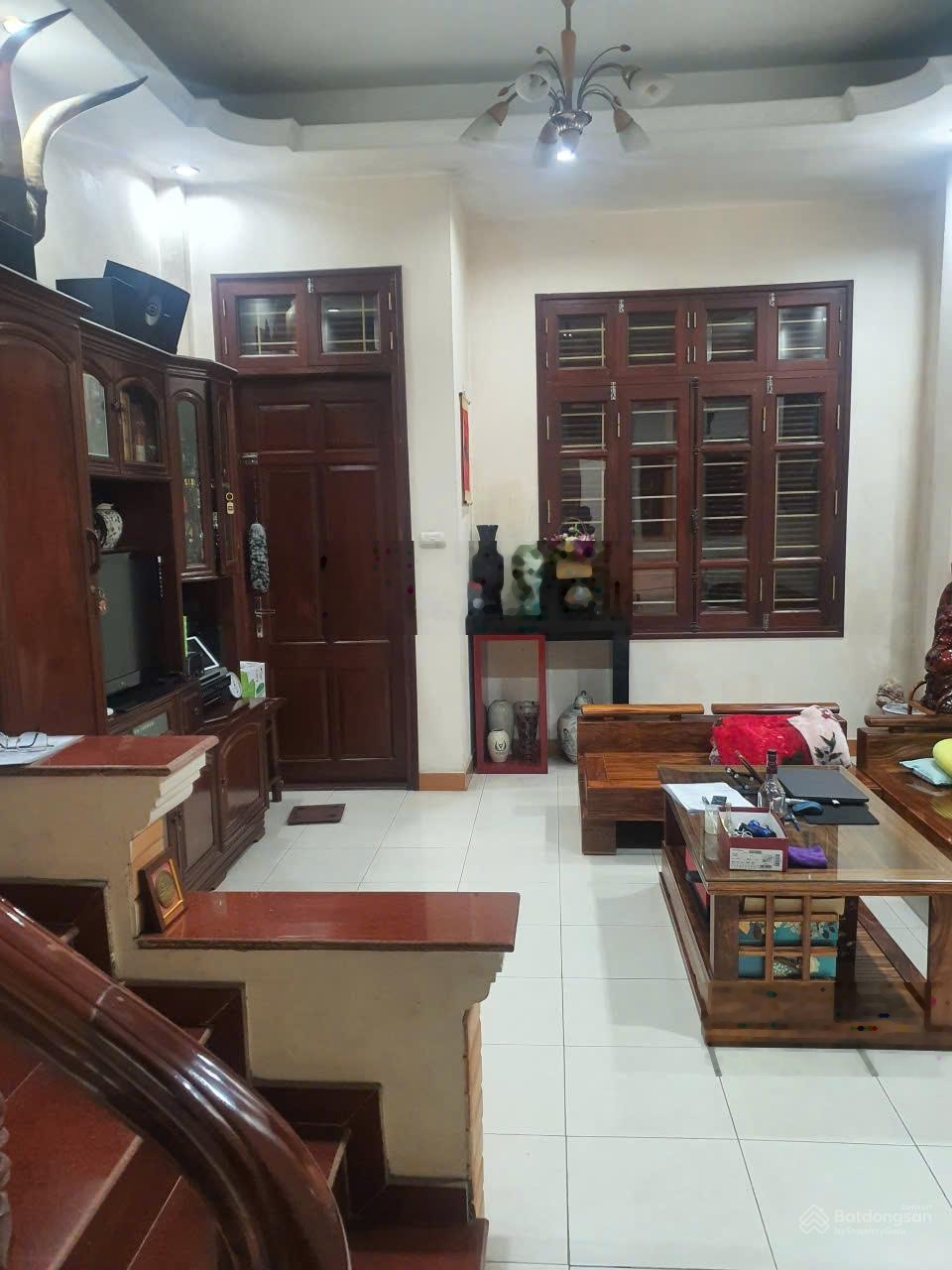 Cần cho thuê căn nhà 50m2, 4 tầng, đẹp, vừa ở vừa kinh doanh