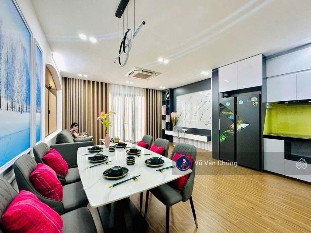 Bán nhà lô góc ngõ 181 Trần Phú 4 tầng xây chắc trung tâm Văn Quán 8.25 tỷ