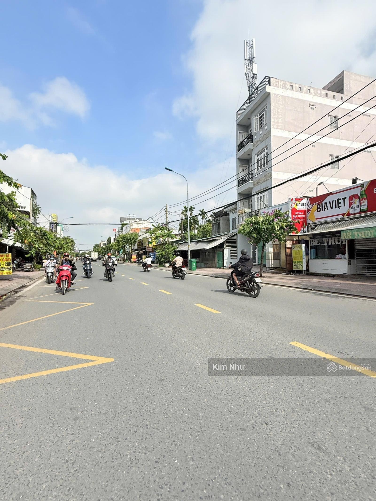 MẶT TIỀN KD Đ. ĐẶNG VĂN BI - GPXD 8 tầng - Huyết mạch ngã ba DÂN CHỦ - Ngang 5.4M - Vuông Như A4