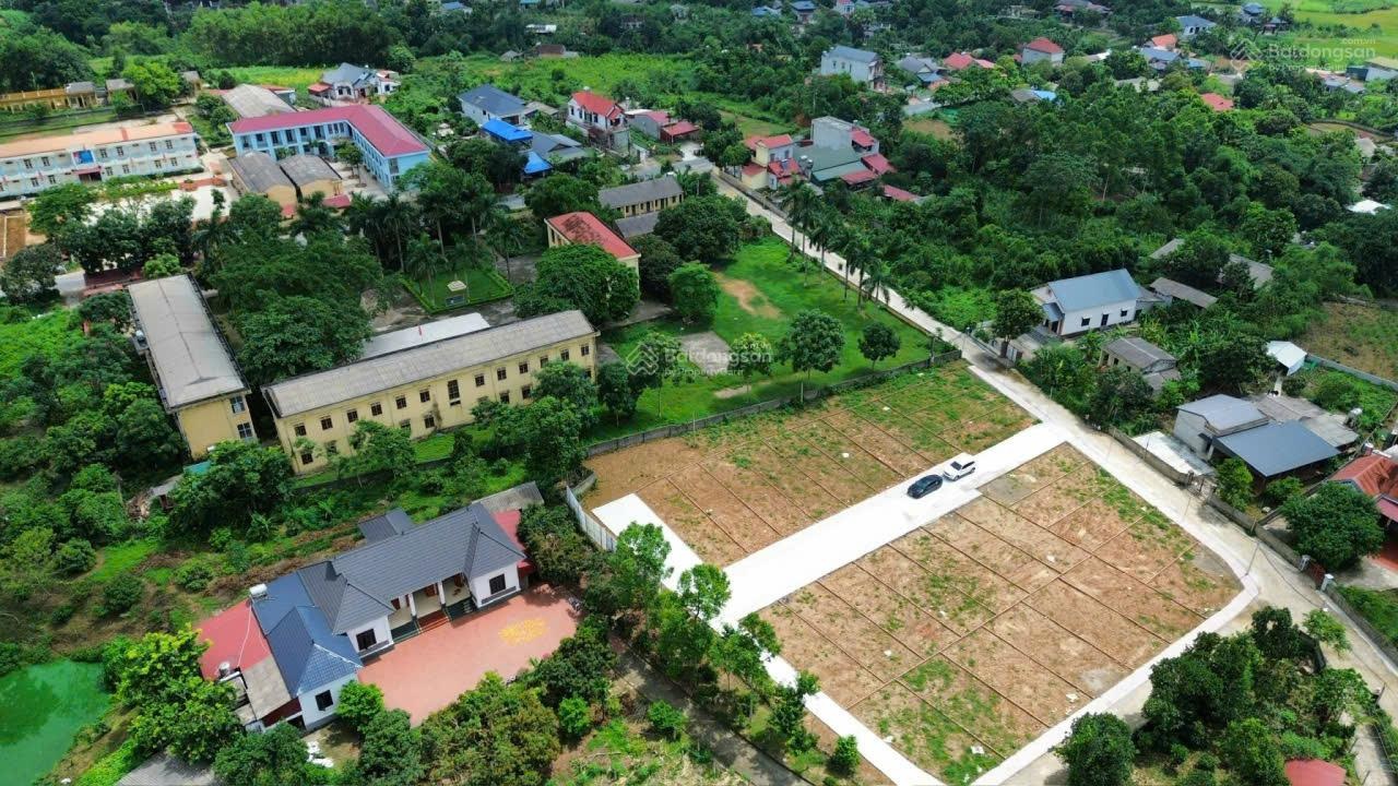 Bán lô góc đẹp 2 mặt tiền 85m², sát trường học Tất Thắng, Thanh Sơn, giá tốt