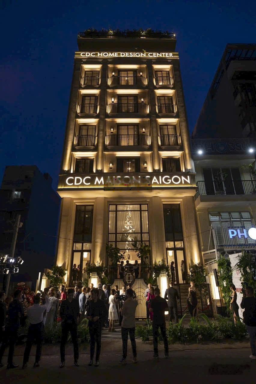 Bán Khách Sạn VIP MT Khu Sân Bay - Tân Bình - (8,7x20m) - Hầm, 6 Tầng - HĐT: 250TR/TH - Giá: 50 Tỷ