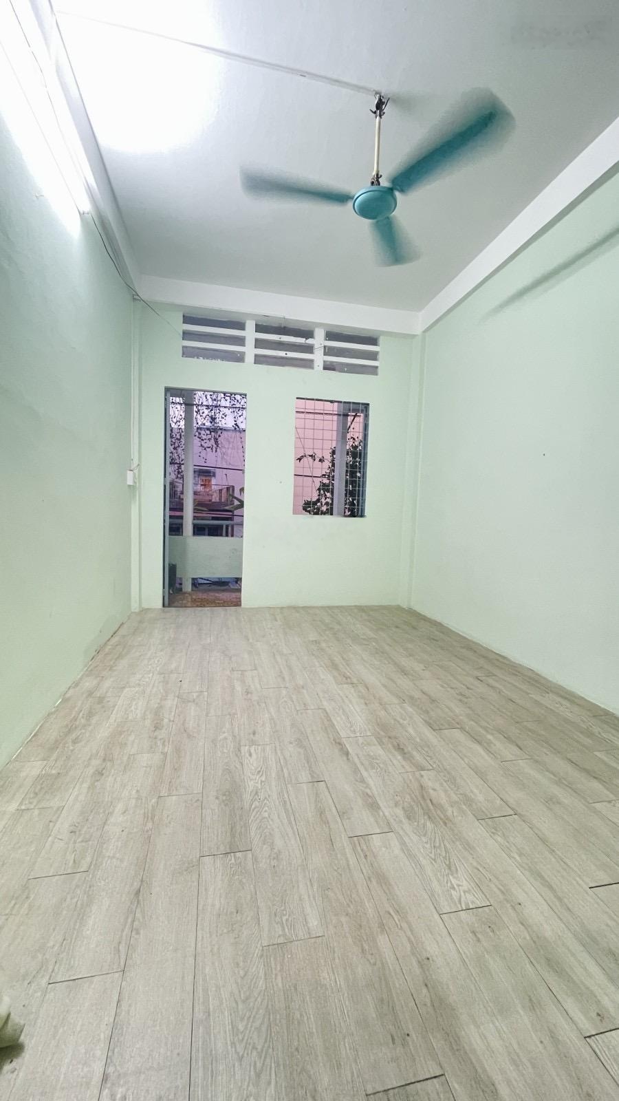 Tân phú lô a cc vườn lài view mặt tiền dt 43m2 shr giá 2,05tỷ