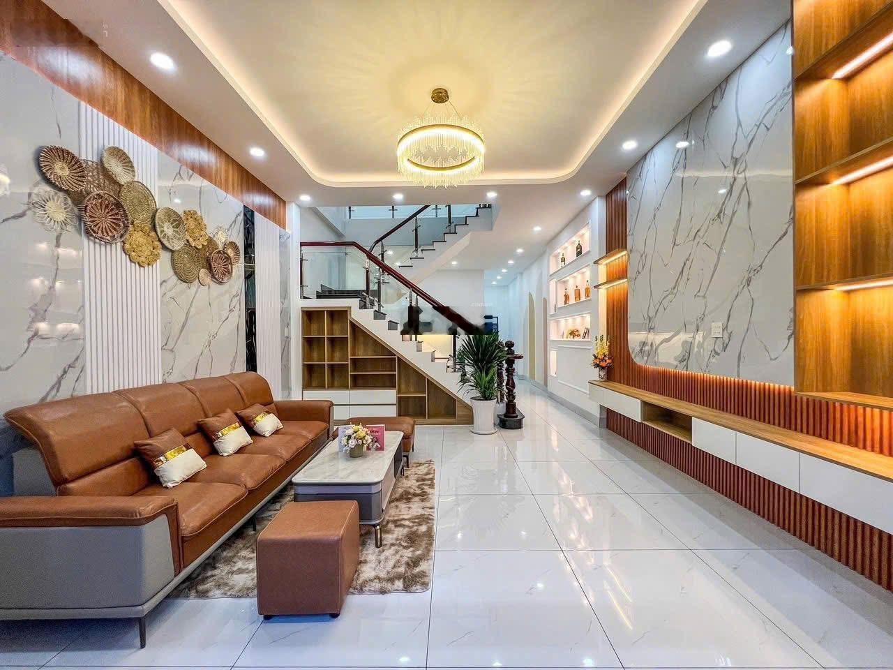 Chủ cần bán gấp nhà 80m2/2ty9 đường Quốc Hương, Quận 2