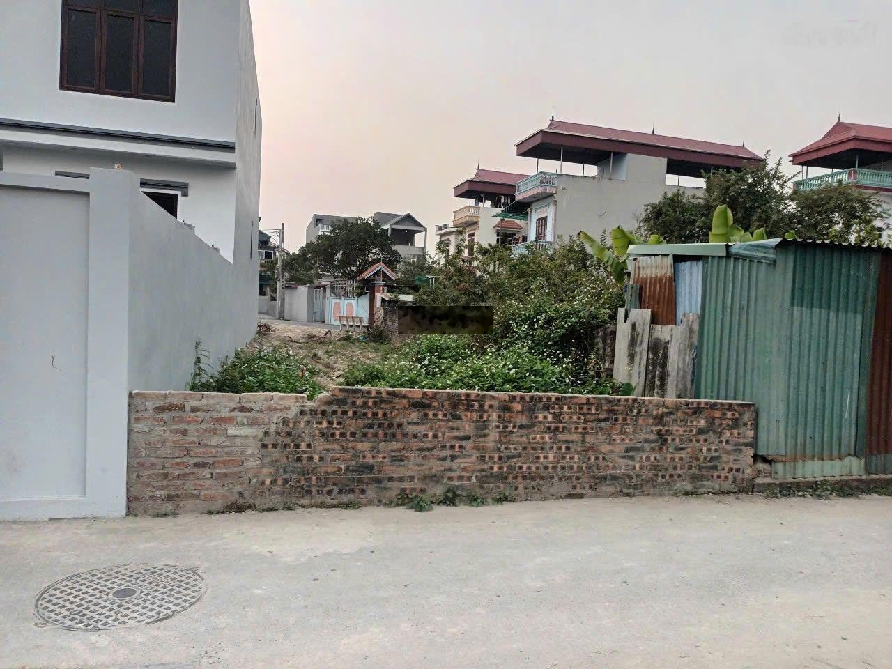 Chỉ hơn 5 tỷ có ngay 114m2 Bến Trung - Bắc Hồng đường thông ô tô. 0362608492