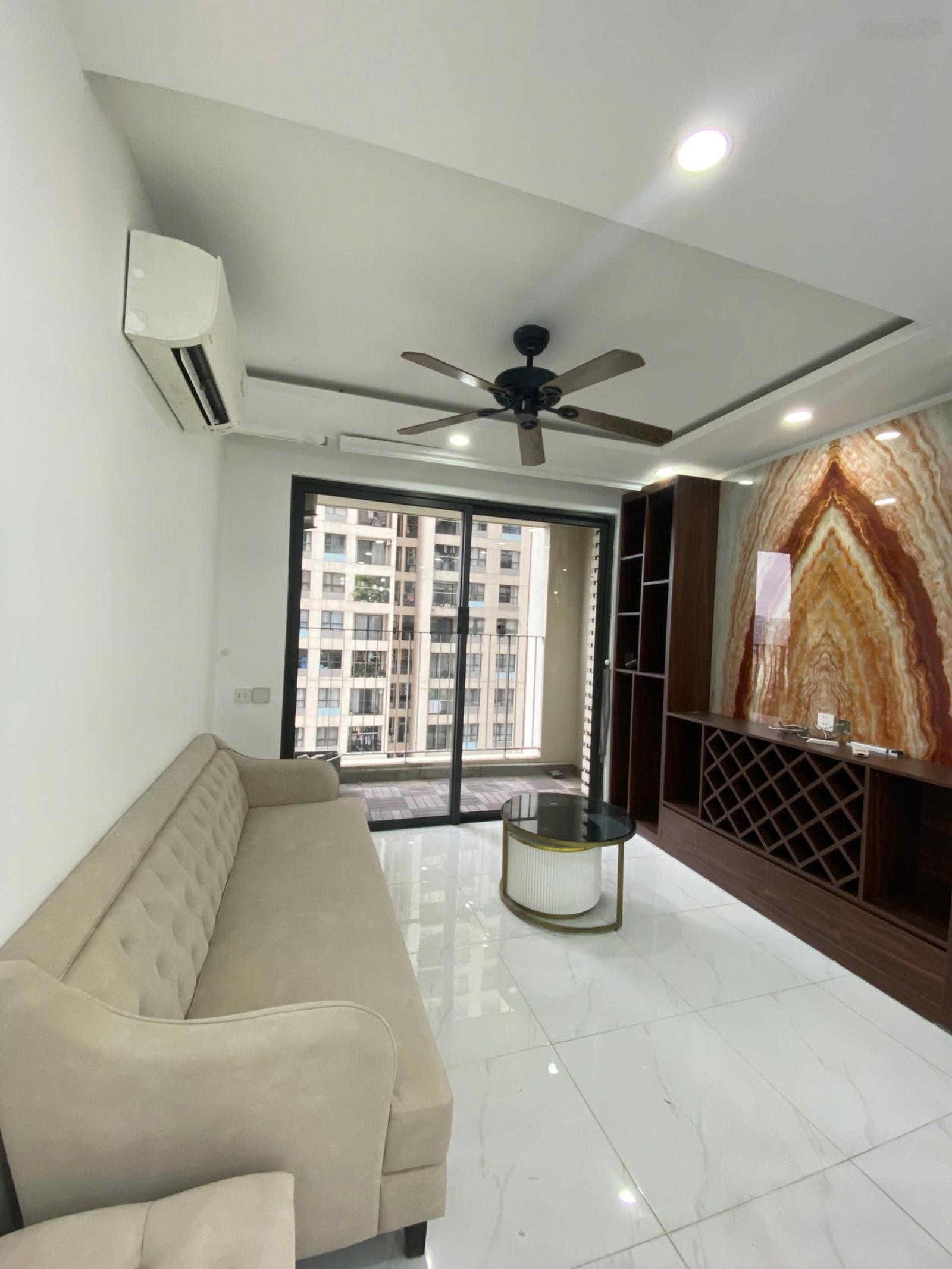 Cho thuê căn hộ 2PN + 2WC tại Vinhomes D'Capitale, 20 triệu, 70m2, view đẹp, Chính chủ 0982902239