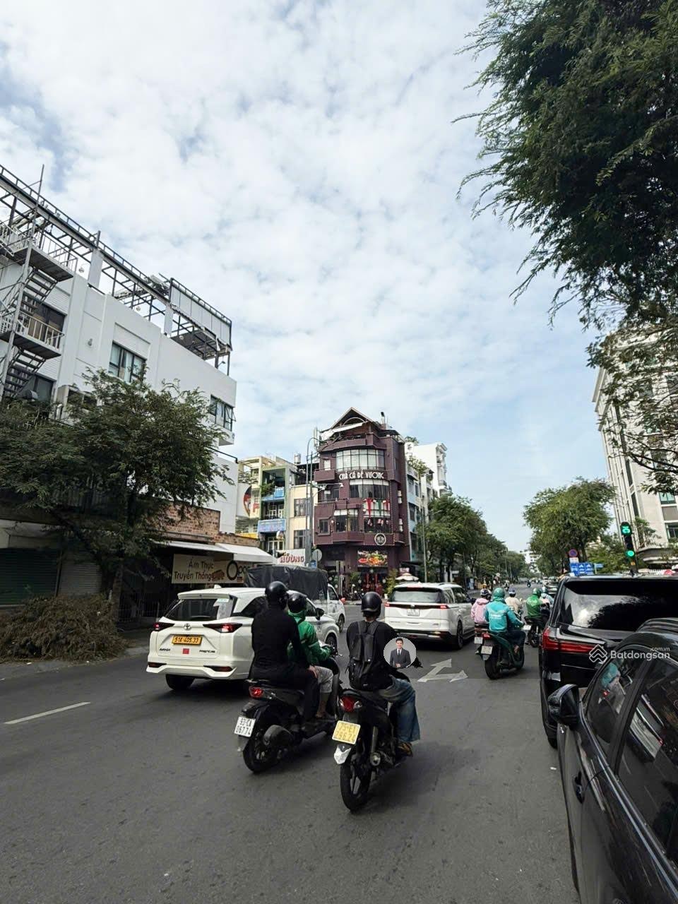 Siêu vị trí nhà Mặt tiền Trương Định, Quận 3 - Ngang 4x20m - 4 Tầng - HĐT: 100trđ - Giá 39 tỷ