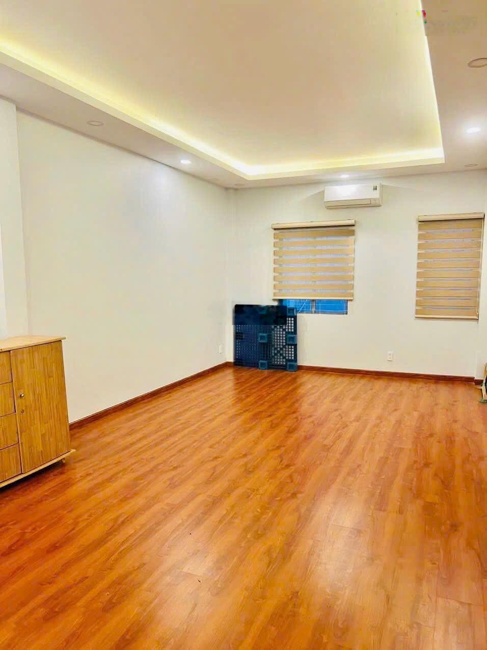 Cần bán trước TẾT nhà trệt lầu 60m2 hoàn công, cạnh Khu Cảnh Vệ và BV Lê Văn Việt chỉ 5.2T TL