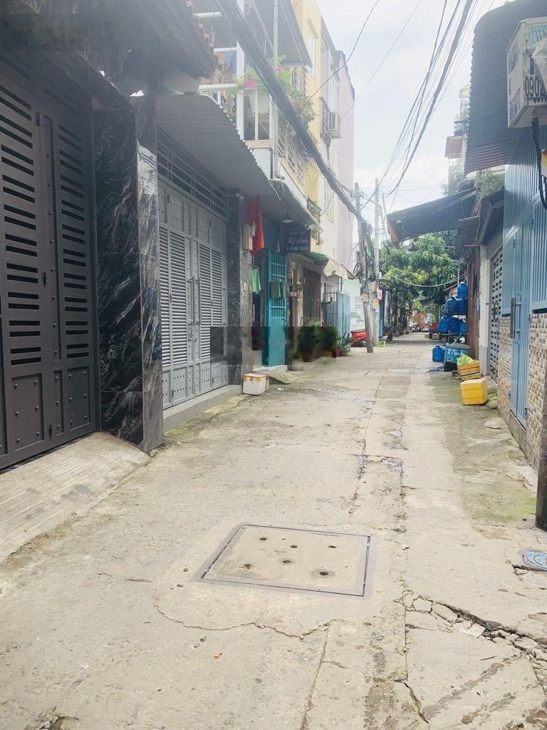 5 tỷ 250 HXH Trần Xuân Soạn 57m2 - 3 tầng - 4 PN qua Q1 chỉ 15p