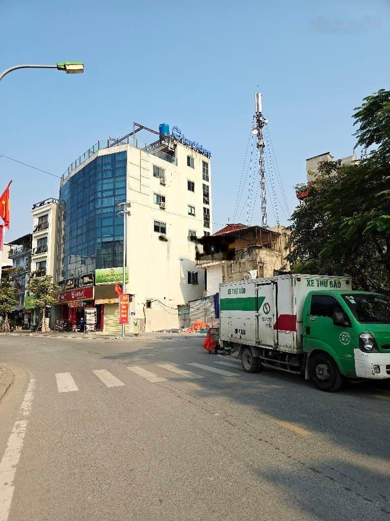 Gấp bán nhà Phúc Lợi trước Tết DT 80m2, 3 tầng, ô tô vào nhà, gần trường, chợ, Vinhomes