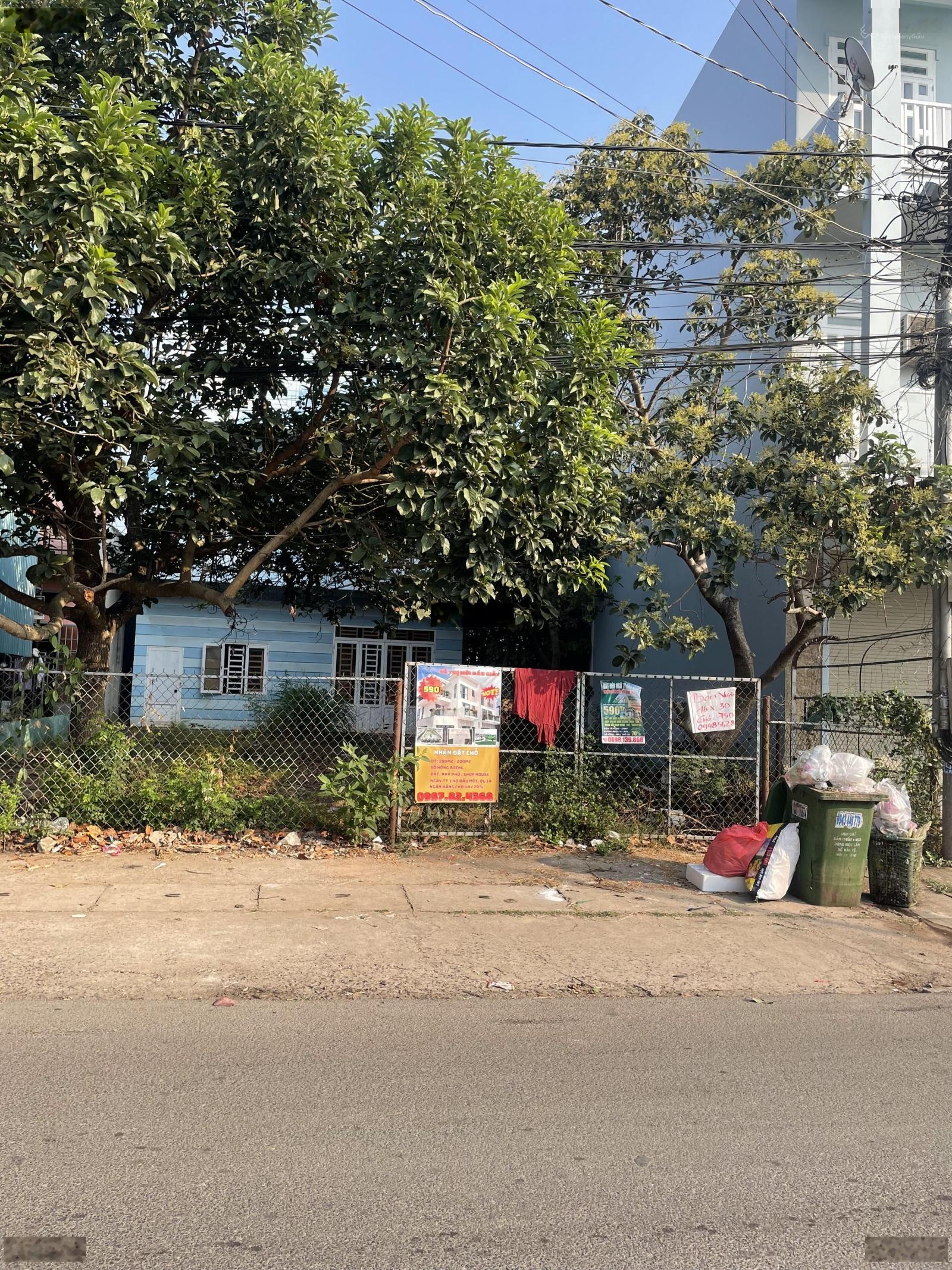 Bán nhà 11x31m, mặt tiền Phạm Thế Hiển