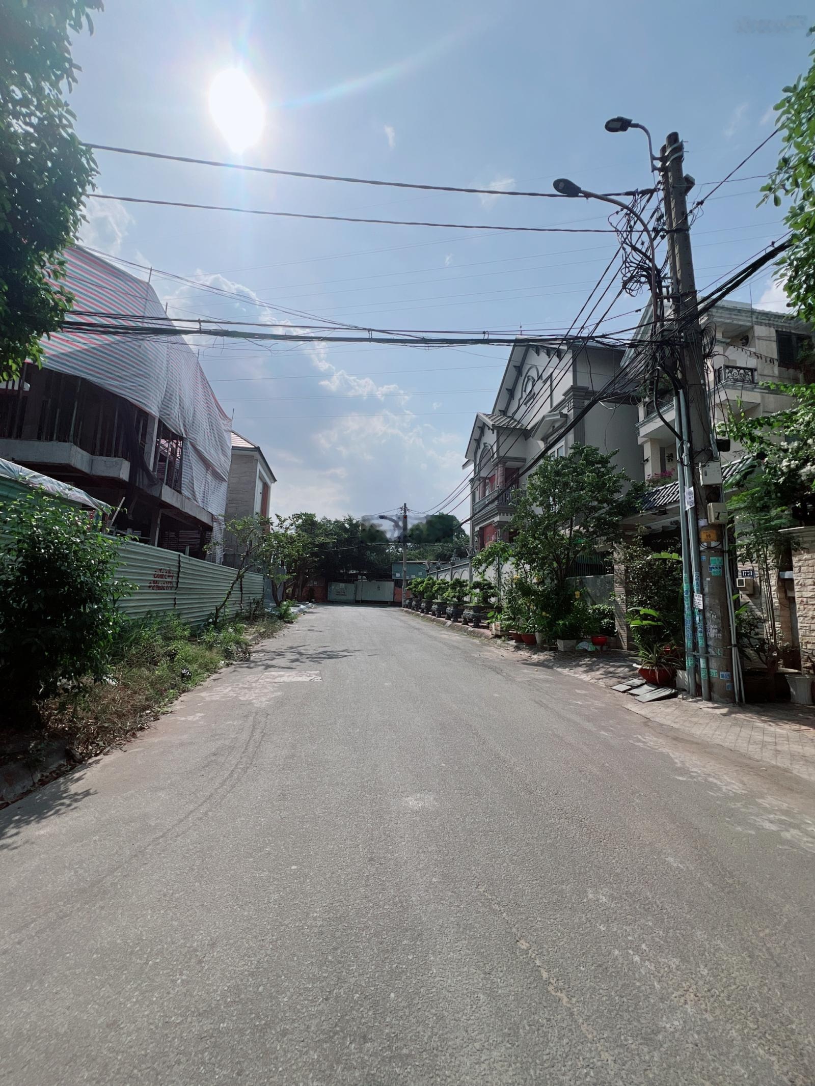 Bán lô đất đường linh trung - khu phân lô villa vip - 172m2 - chỉ 15.5 tỷ (tl).