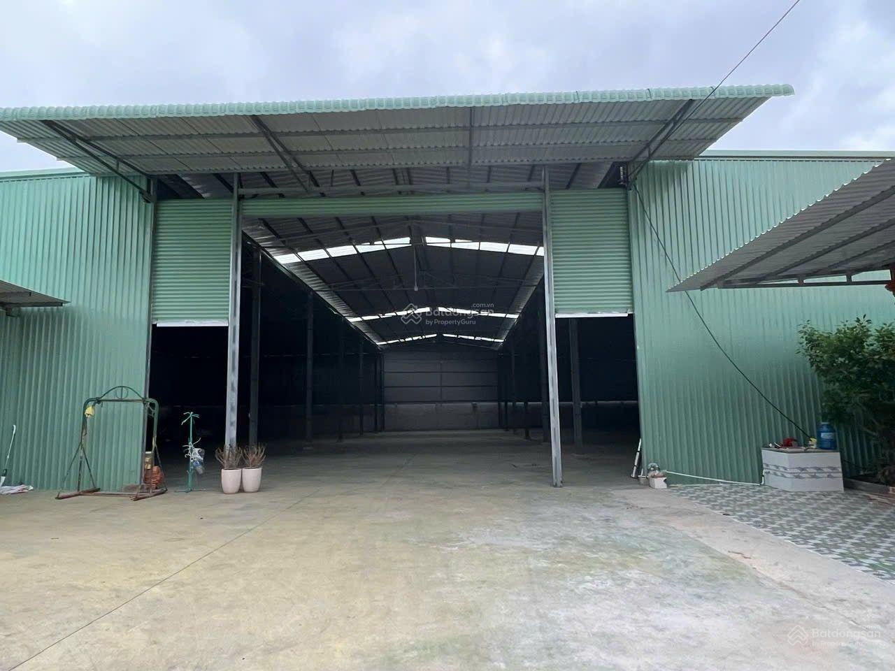 Cho thuê xưởng kho xưởng sản xuất 1600m2.Pccc vách tường.Dĩ An ,Bình Dương,Giáp ranh thủ Đức ,HCM