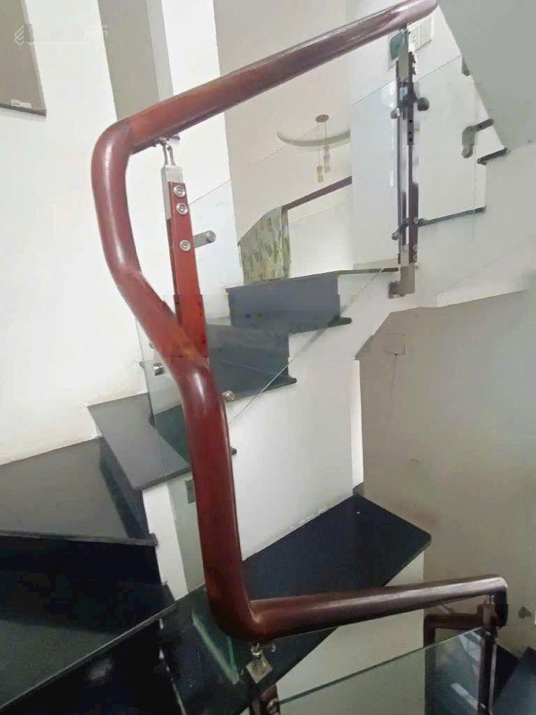 Nhà ngon 2 mặt tiền -3 tầng gần ubnd p. phú hữu - q9 - chỉ 5 tỷ tl