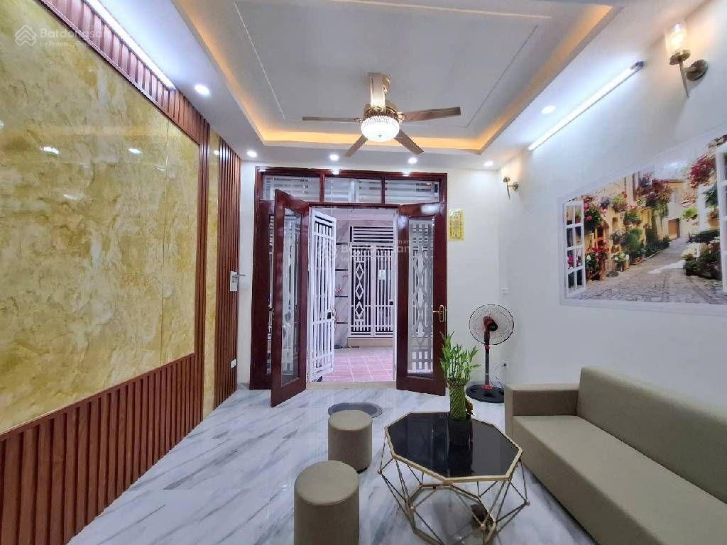 CHÍNH CHỦ BÁN NHÀ RIÊNG tại La Phù - An Khánh : 35m, 5 tầng. ngõ nông, rộng, gần ô tô, giá 5,2 tỷ