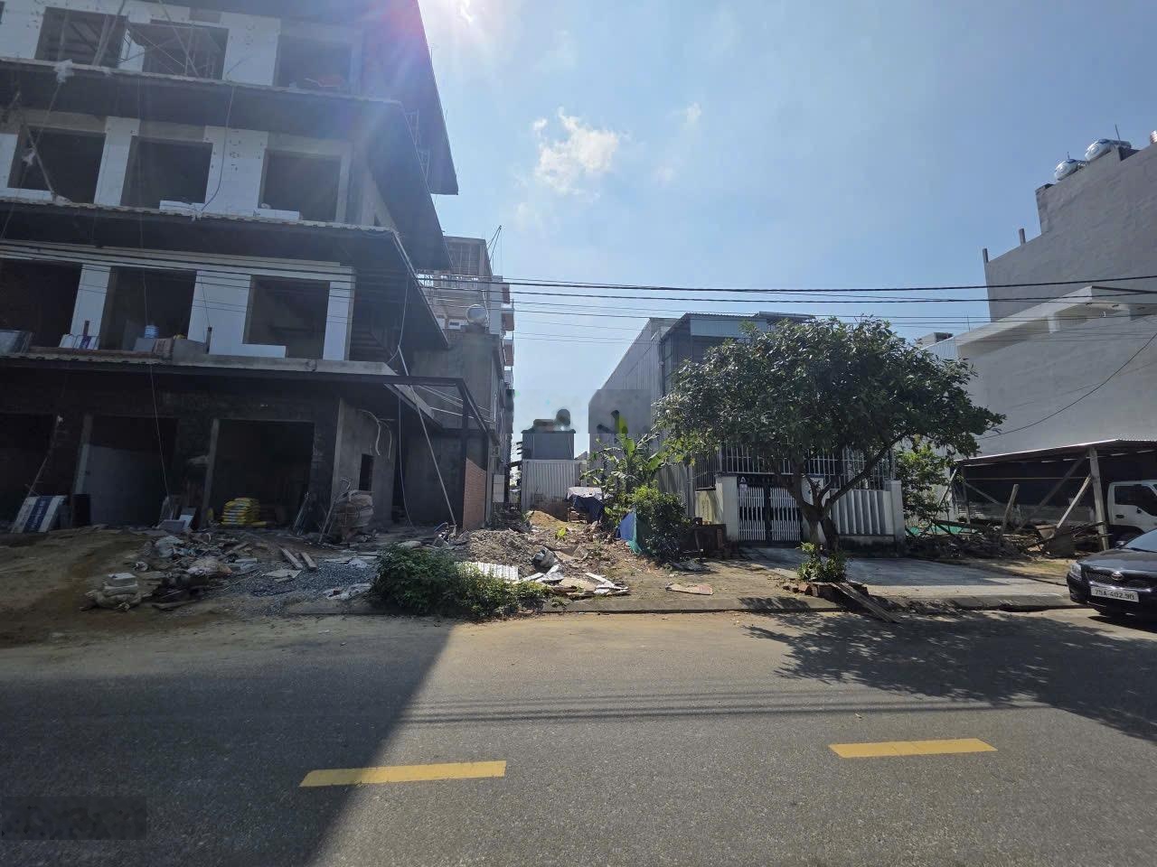 Nguyễn Minh Châu sát lô góc 2MT sát Huỳnh Văn Nghệ đối diện cổng Làng Đại Học, giá chỉ 6, x tỷ