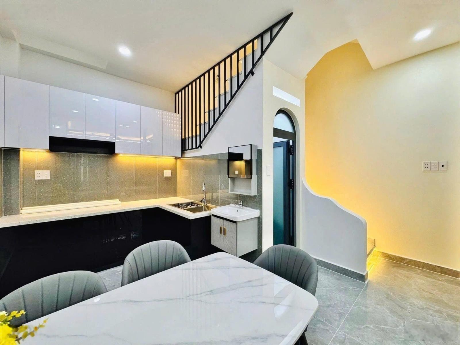 Bán nhà HXH Ấp Bắc, phường 13, quận Tân Bình (4*15) 5 tầng; 6PN - khu nhà ga T3