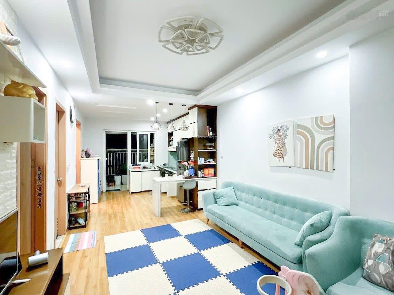 Căn hộ 2 phòng ngủ 2wc 65m2 tim tường đầy đủ nội thất. Giá 3tỷ3