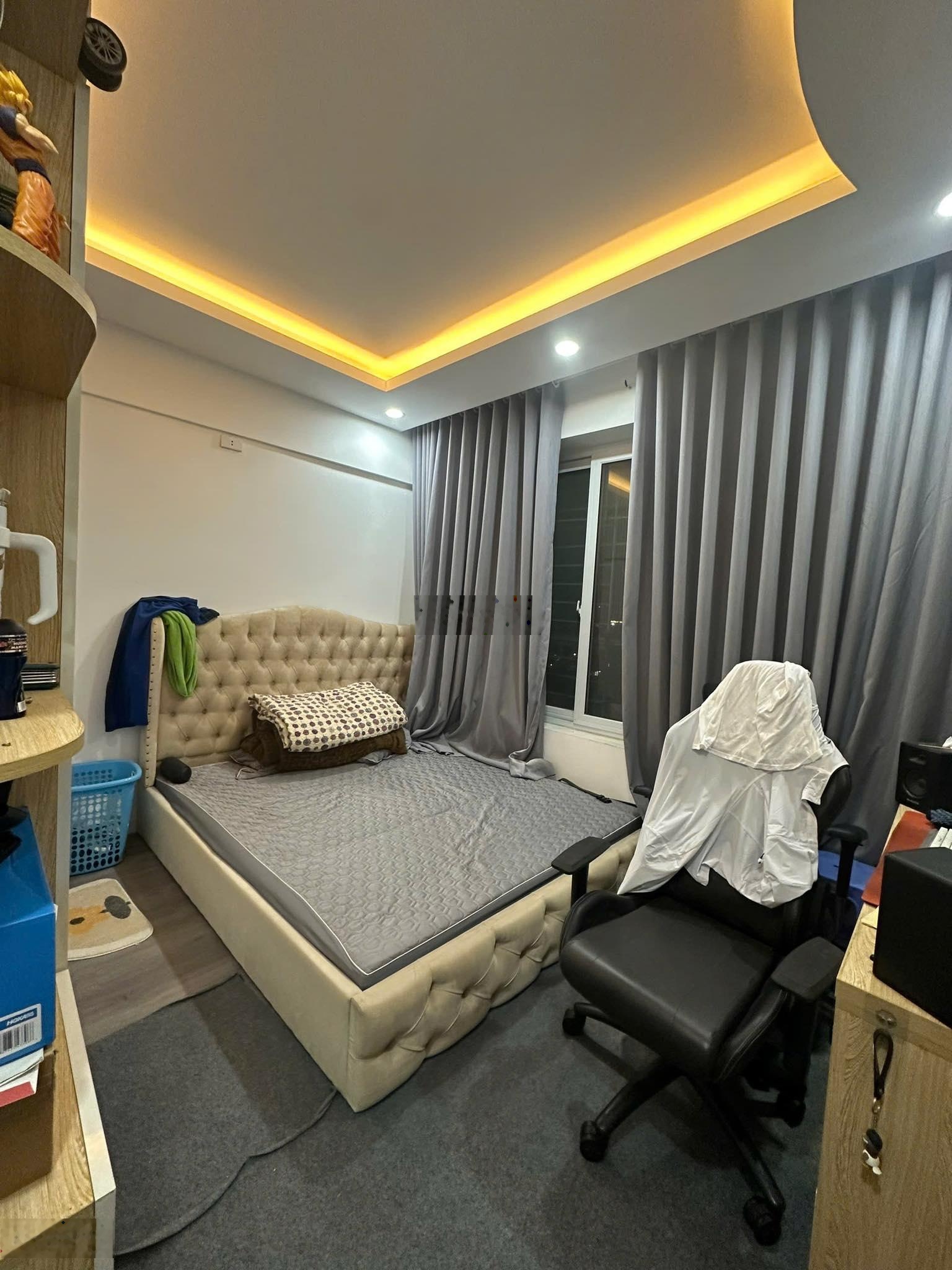 Bán nhà tòa A4 Đền Lừ, DT 54m2 2 ngủ 1 WC, đầy đủ nội thất. Giá 4,65 tỷ, LH 0983873848