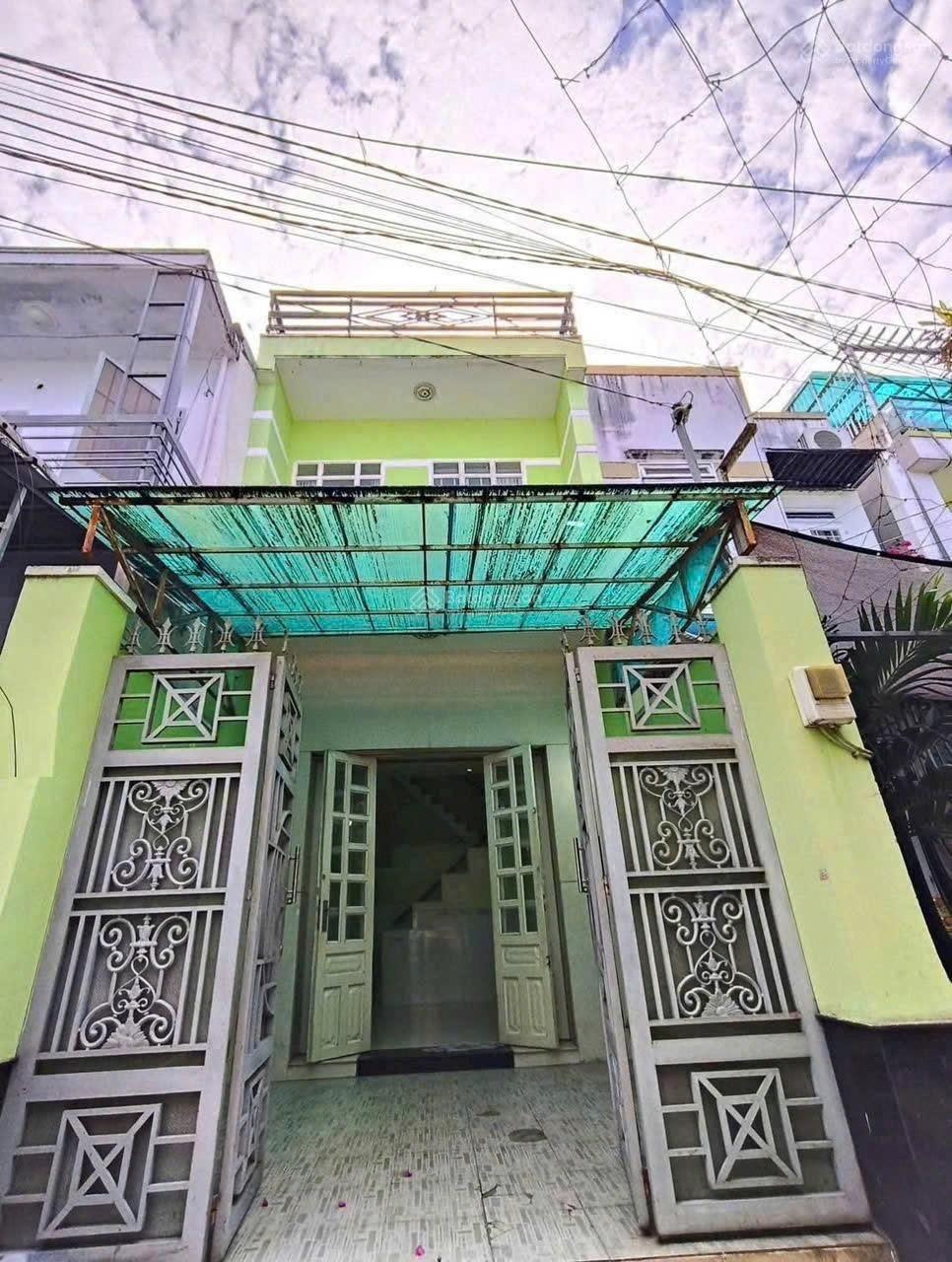 Bán nhà đường Số 13, Phường Linh Xuân. Hẻm ba gác, nhà 1 trệt 2 lầu có 4PN 3WC