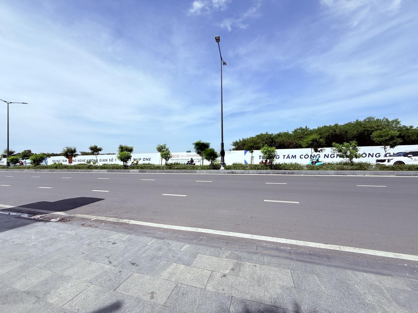 Vị trí ngay Nhà ga T3 - 136M2 - Ngang Hơn 6M - Vừa ở vừa kinh doanh 50tr/tháng