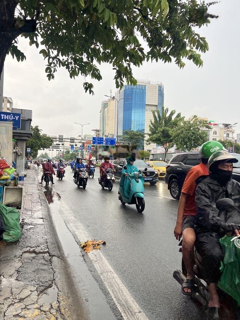 Diện tích đất 80m2 - Cách mặt tiền Cộng Hoà 100m. Chính chủ cần bán/ 7.1 tỷ thương lượng