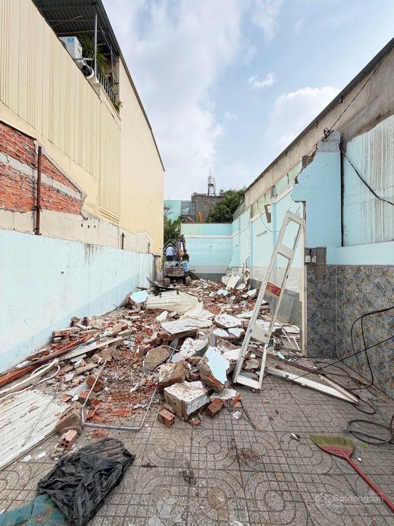 Đất MẶT TIỀN Thạnh Lộc 22- DT 94m2 ( 5.4x18m)- gần Ngã 4 Ga chỉ 5.58 tỷ