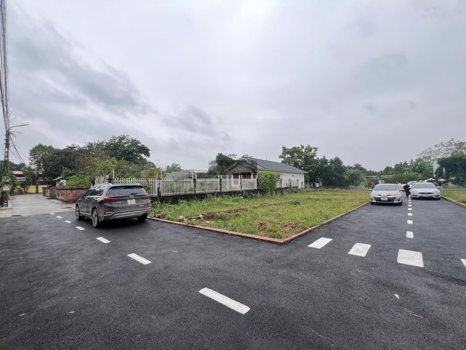 Chính chủ bán lô đất 100M full thổ cư trục chính liên thôn