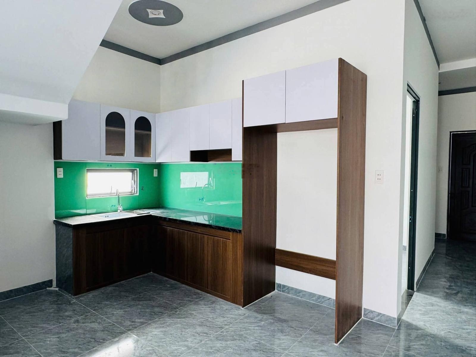 Chính chủ cần bán nhà mới xây tại Bình Chánh