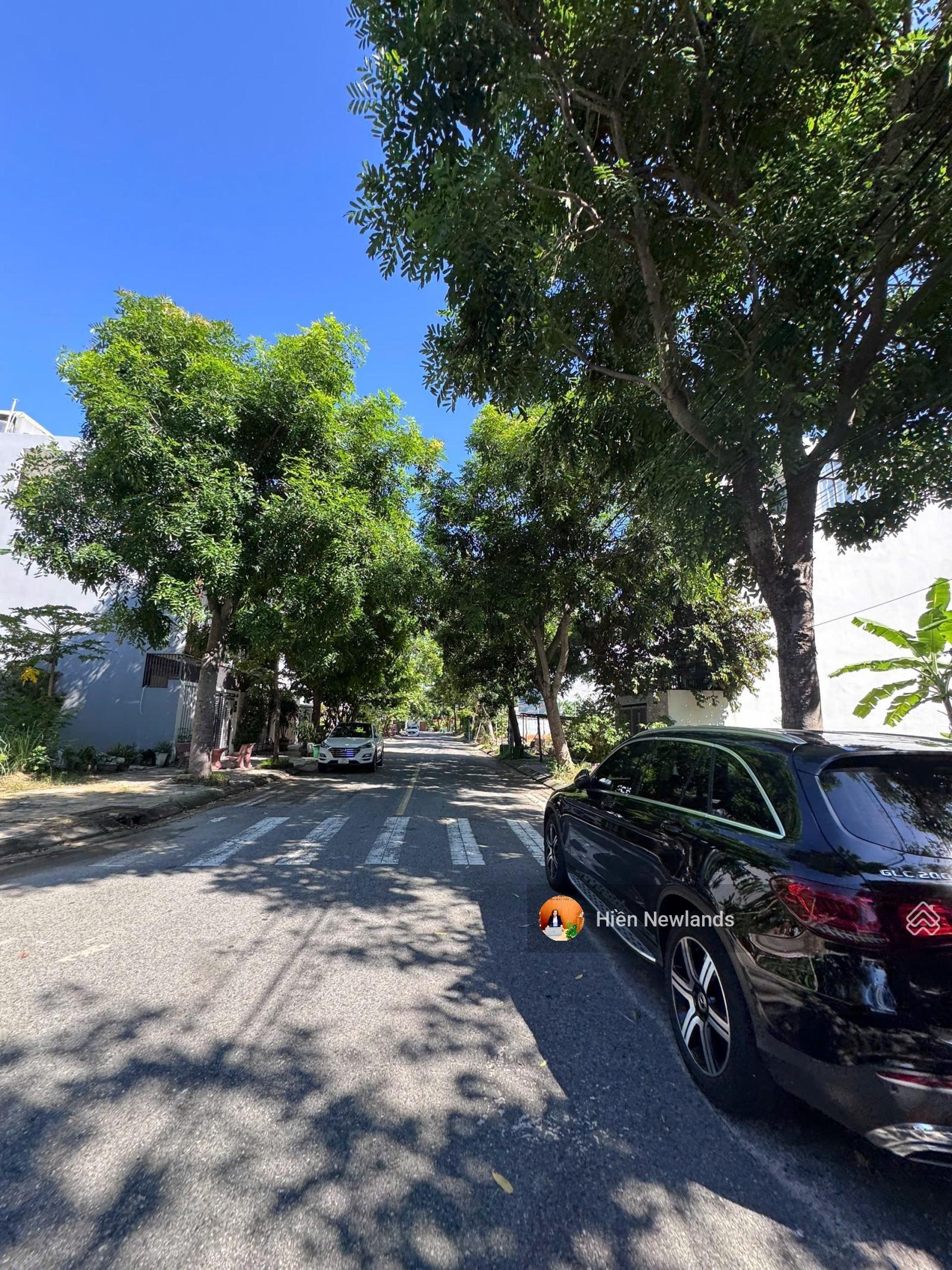 Bán đất mặt tiền đường Giang Châu 1 khu Nam Việt Á 200m2 đất (10 x 20m) gần Sông Hàn chỉ 22,5 tỷ TL